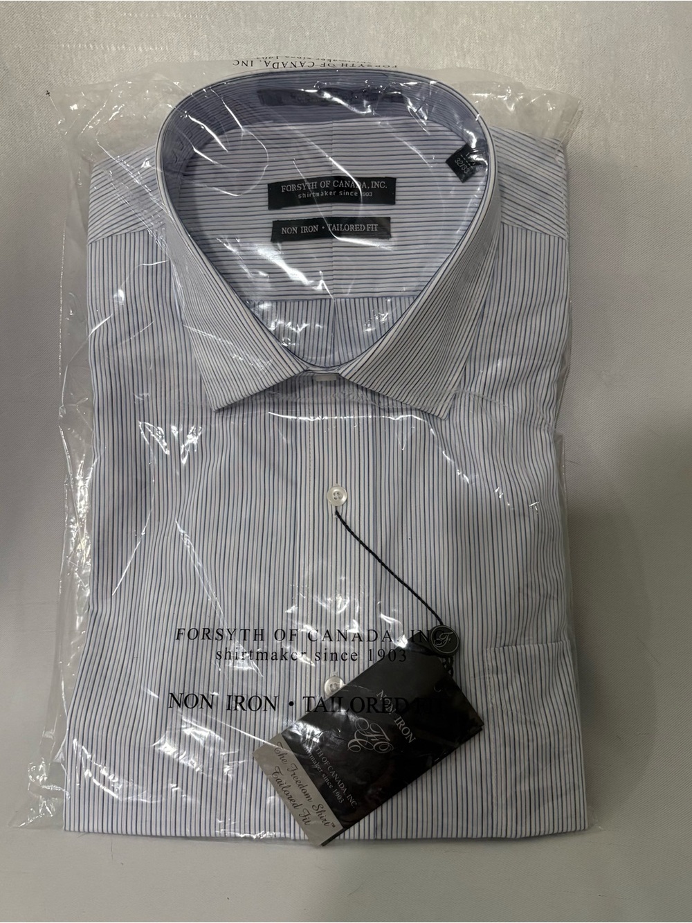 Forsyth of Canada Men's Non-Iron Tailored Fit Blue Stripe Dress Shirt - Picture 1 of 6